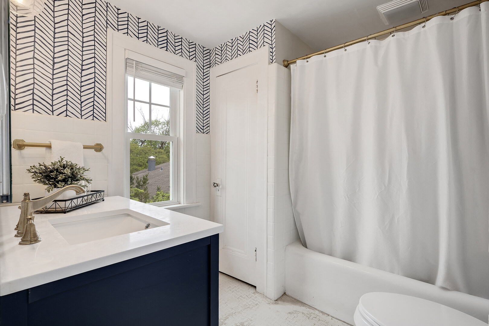 5619 Dunham Road Downers Grove, IL 60516 - Photo 21 of 30 Gallery Image 21