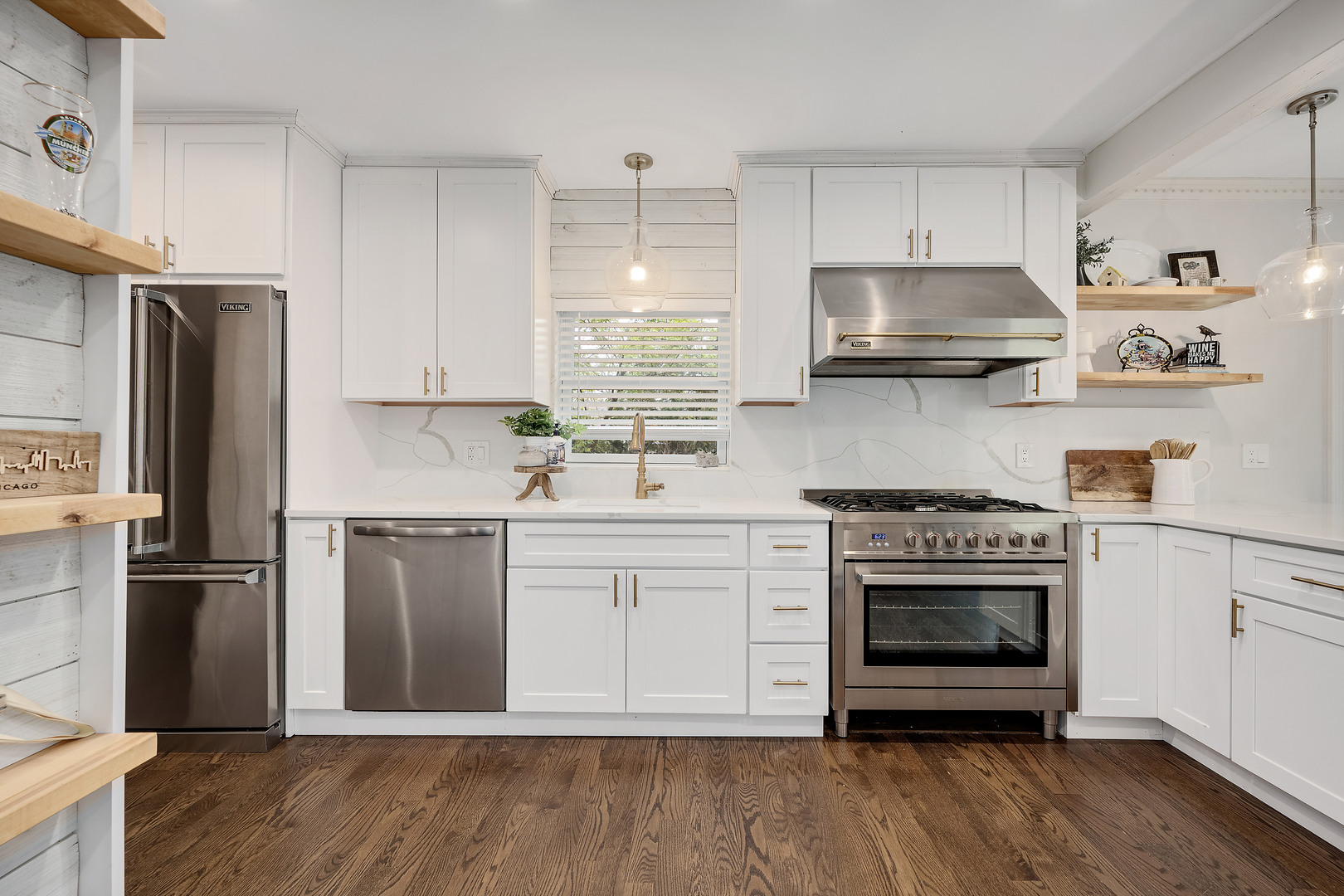 5619 Dunham Road Downers Grove, IL 60516 - Photo 9 of 30 Gallery Image 9