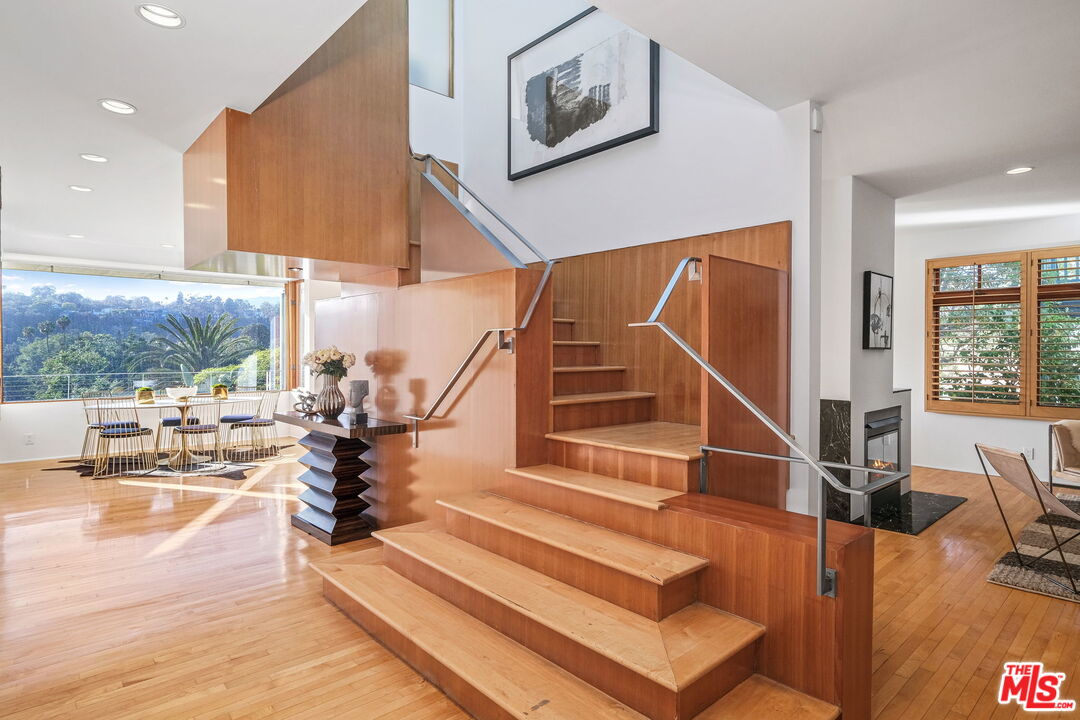 259 Mabery Road Santa Monica, CA 90402 - Photo 9 of 25