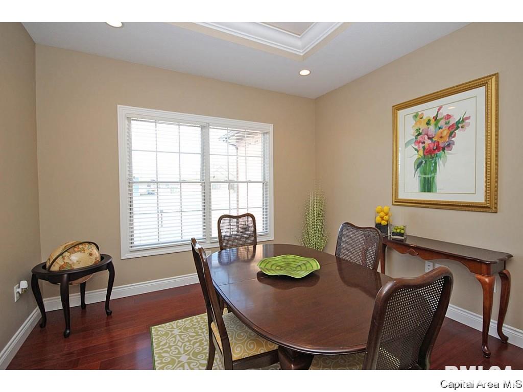 1520 Winston Drive Springfield, IL 62711 - Photo 12 of 32 Gallery Image 12