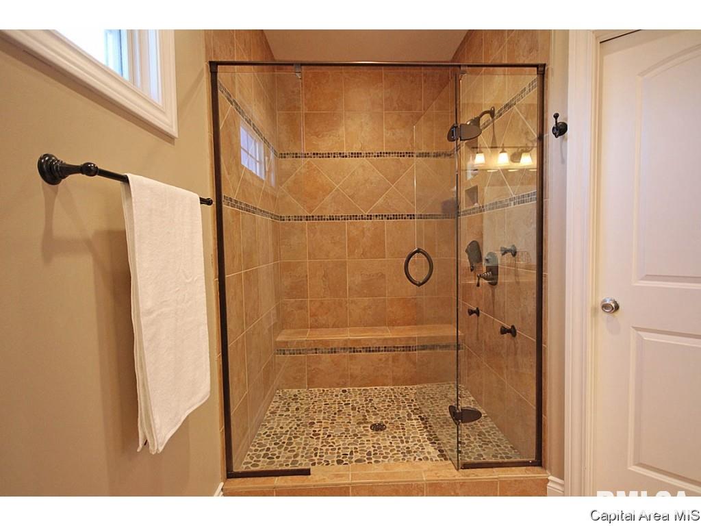 1520 Winston Drive Springfield, IL 62711 - Photo 19 of 32 Gallery Image 19