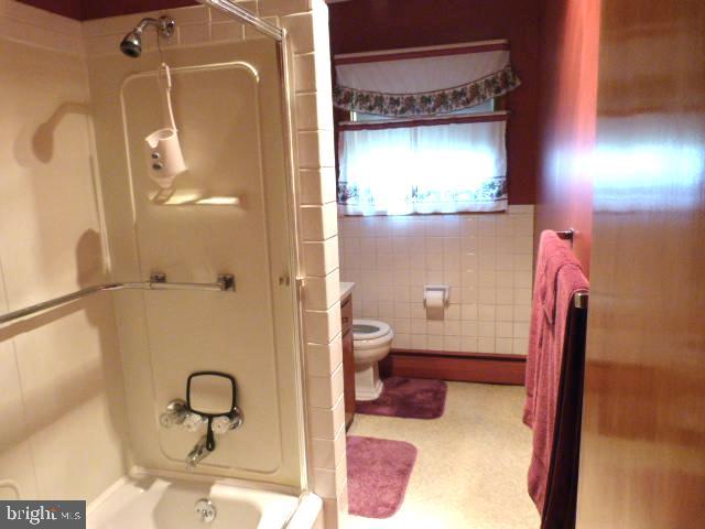 101 Harvard Road Hagerstown, MD 21742 - Photo 9 of 19 Full Bath