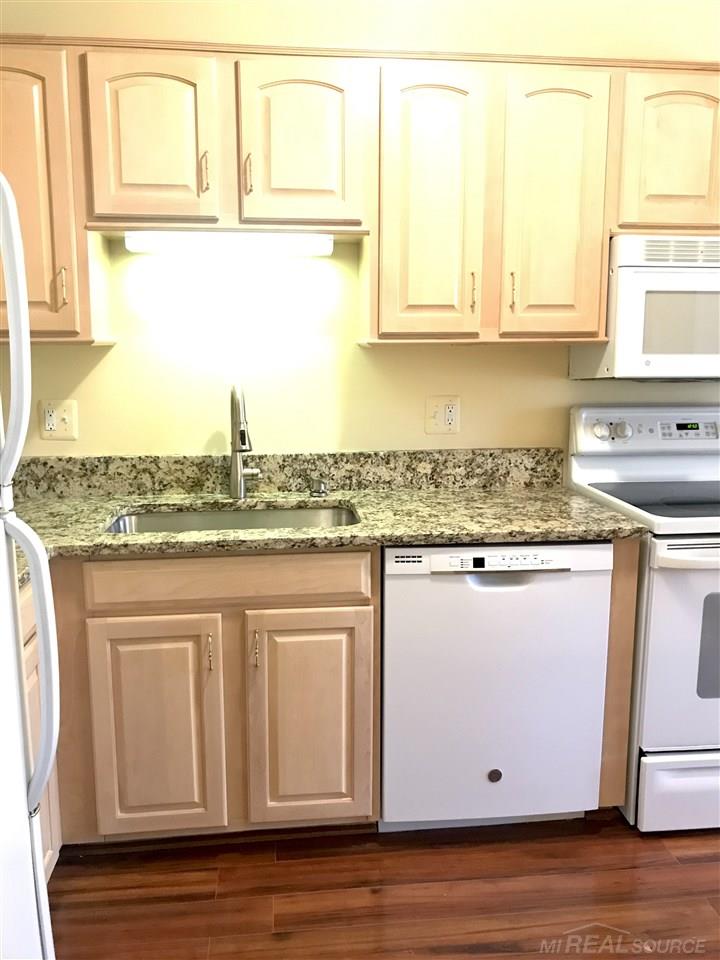 1891 Allenway Court Rochester Hills, MI 48309 - Photo 16 of 46
