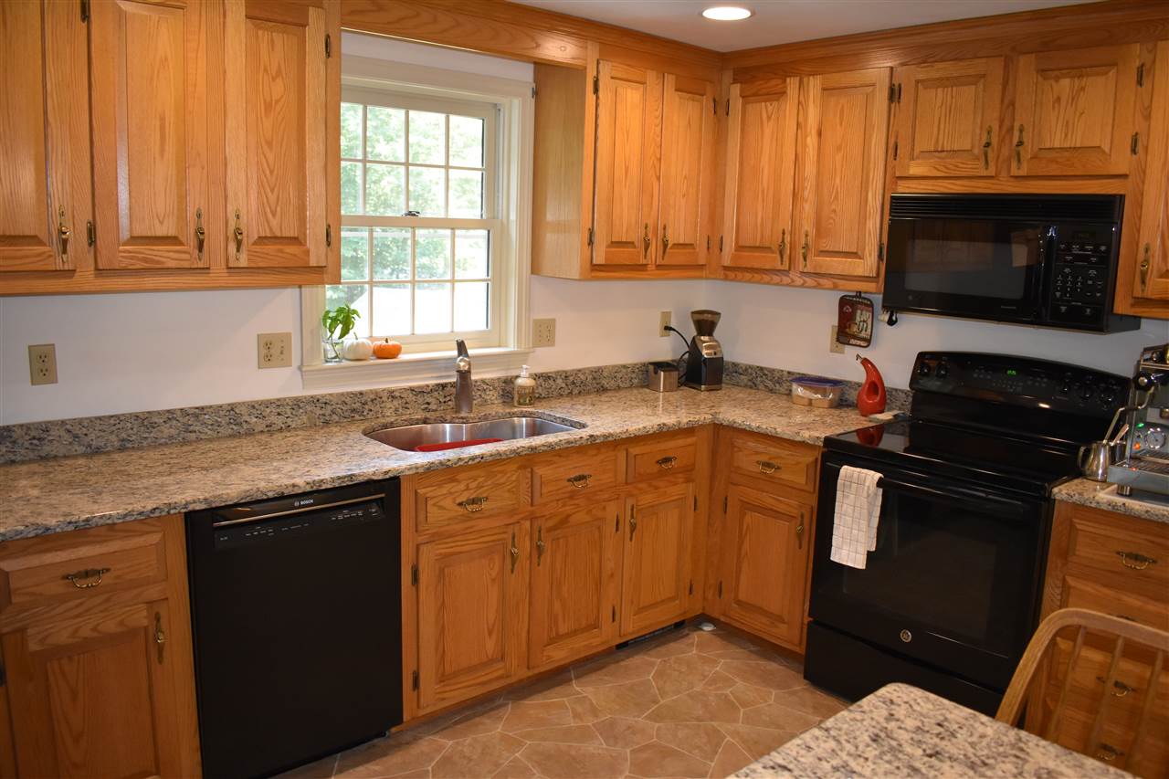 133 Laurel Hill Road Chester, NH 03036 - Photo 13 of 34