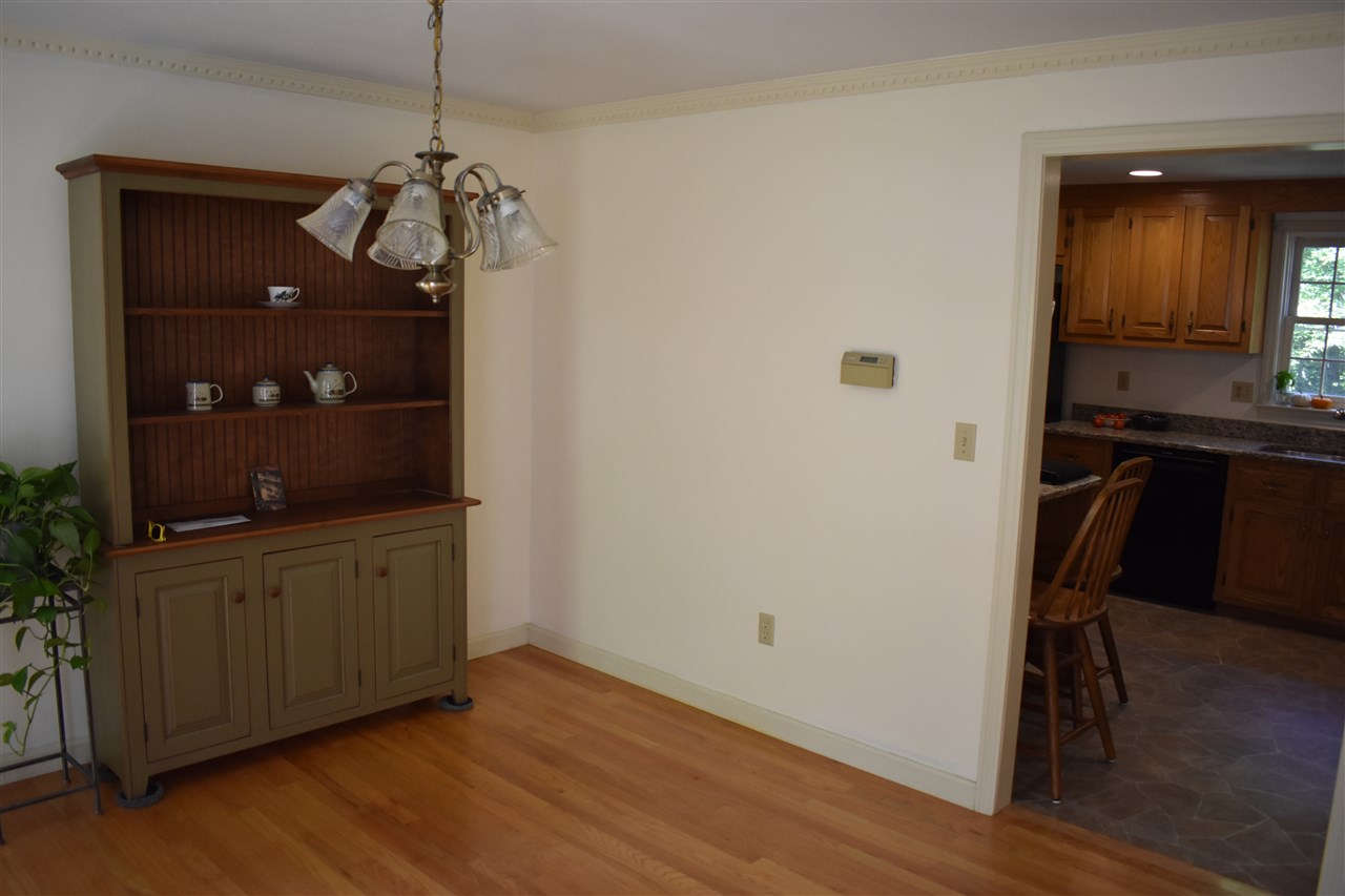 133 Laurel Hill Road Chester, NH 03036 - Photo 17 of 34
