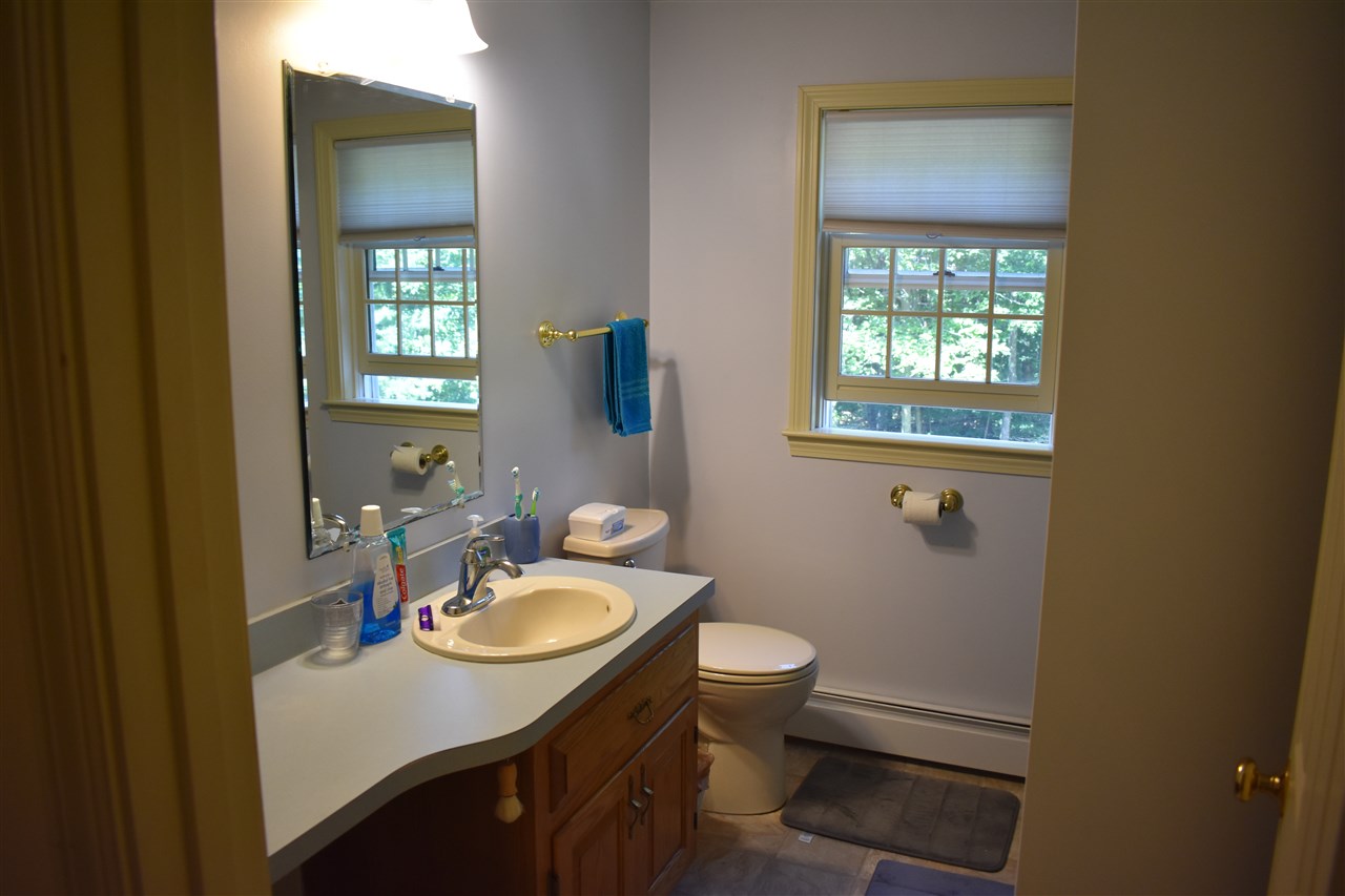 133 Laurel Hill Road Chester, NH 03036 - Photo 26 of 34
