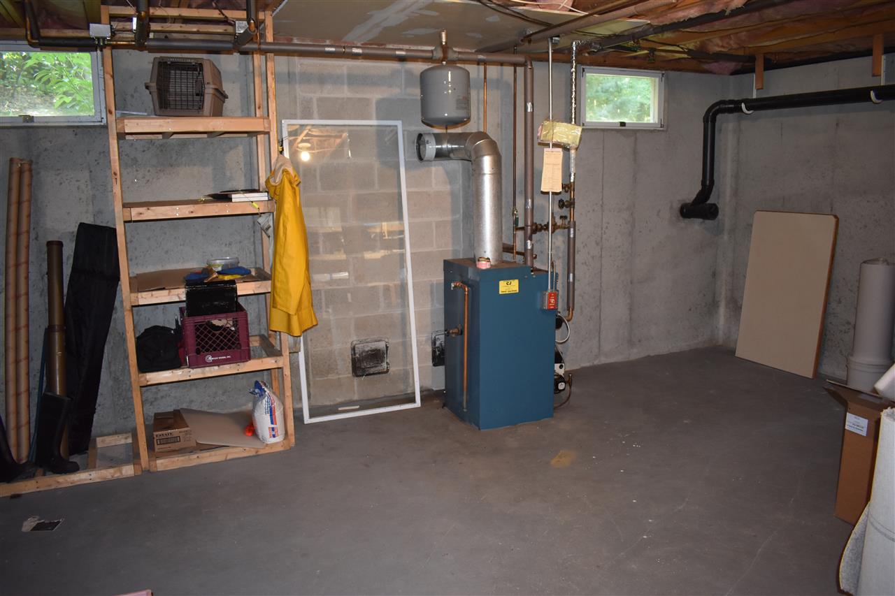 133 Laurel Hill Road Chester, NH 03036 - Photo 30 of 34