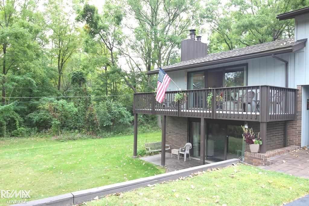 25810 Power Road Farmington Hills, MI 48336 - Photo 5 of 23