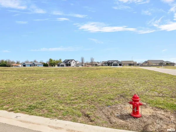 $67,000 | 416 Sundown Lane, Chatham, IL 62629