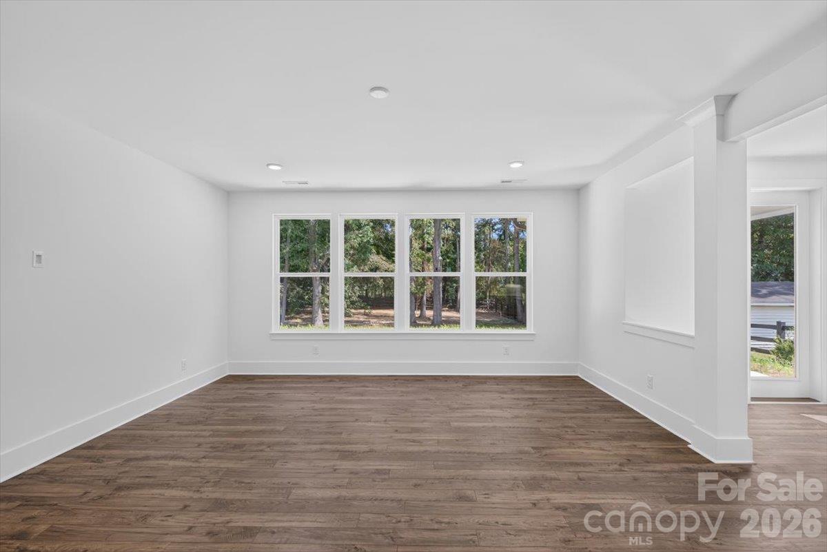 4927 Potter Road Matthews, NC 28104 - Photo 6 of 48 Gallery Image 6