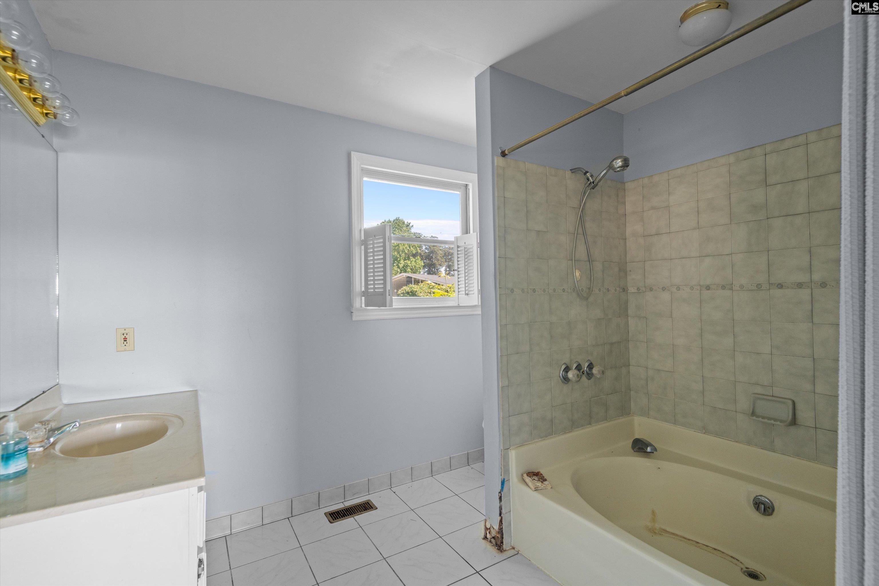 133 Williams Way Chapin, SC 29036 - Photo 17 of 34