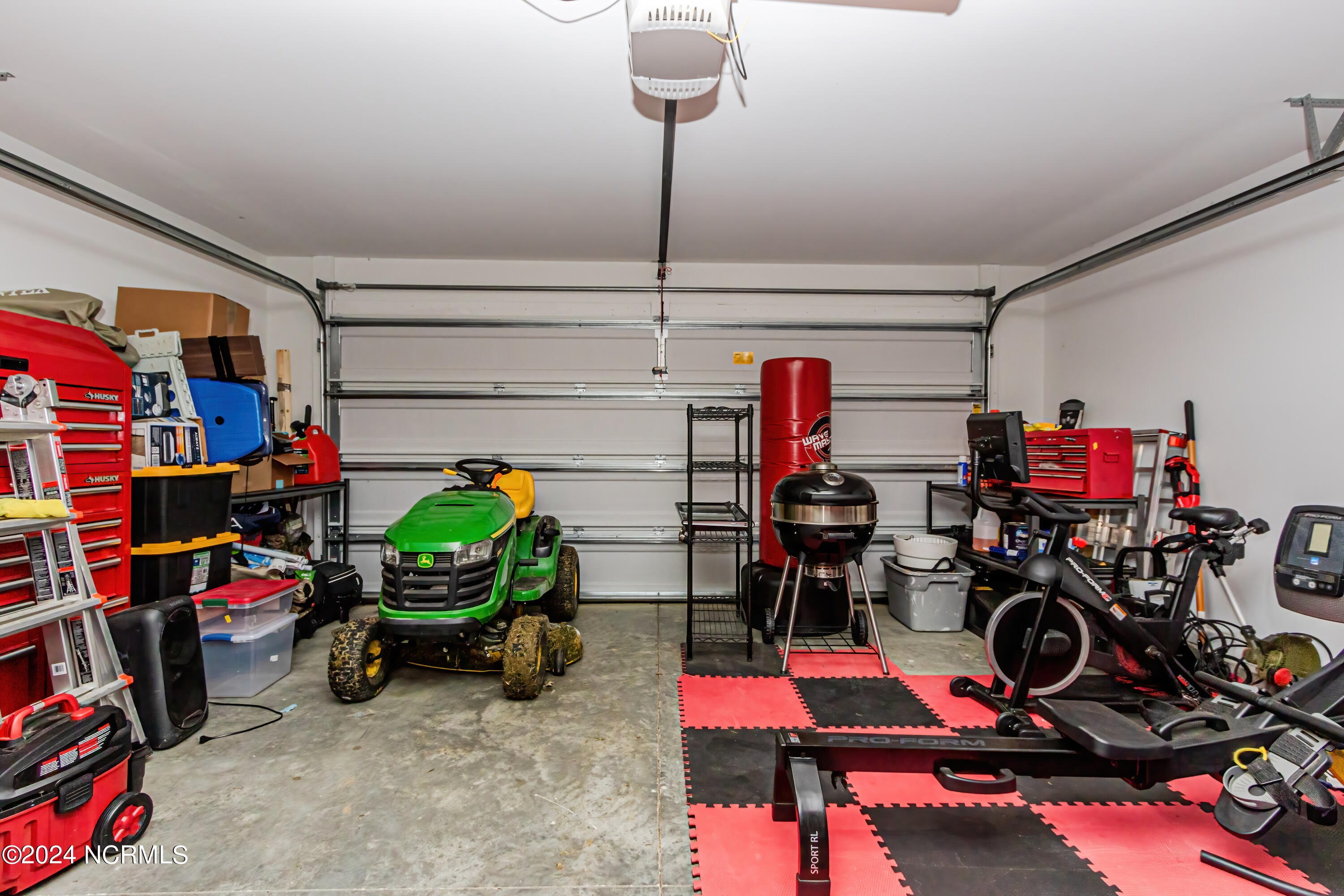 165 Hawks Point Road Jacksonville, NC 28540 - Photo 50 of 73 Garage