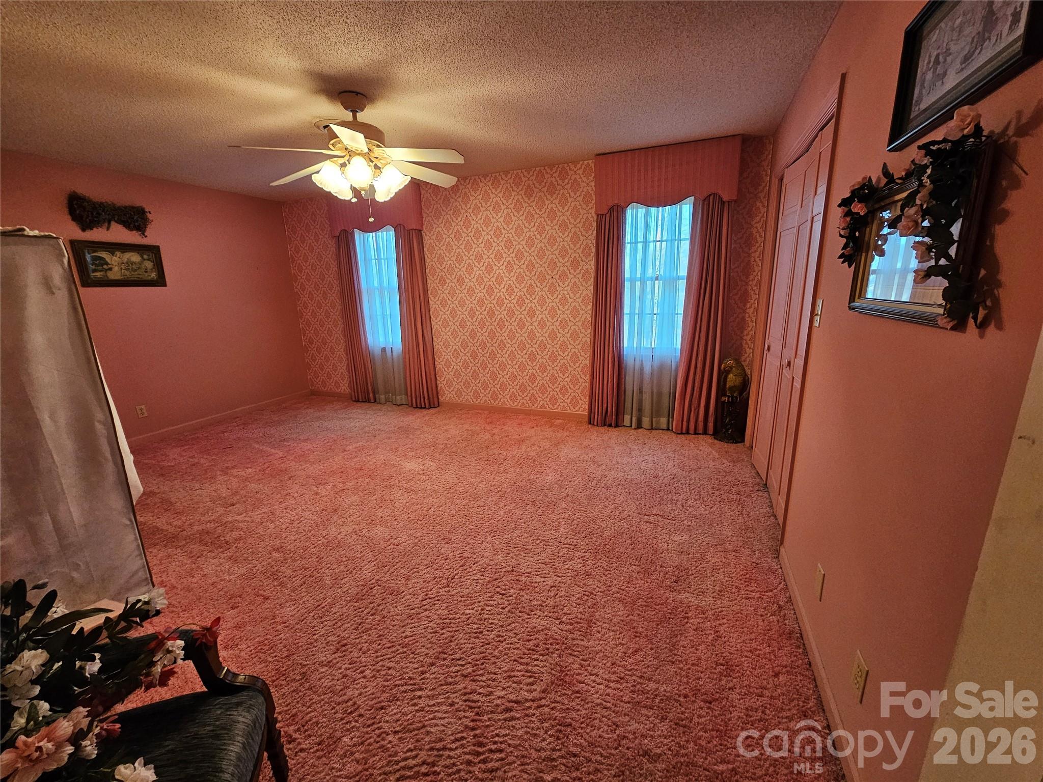 979 Suttle Road Lancaster, SC 29720 - Photo 19 of 26 a view of a livingroom with a chandelier