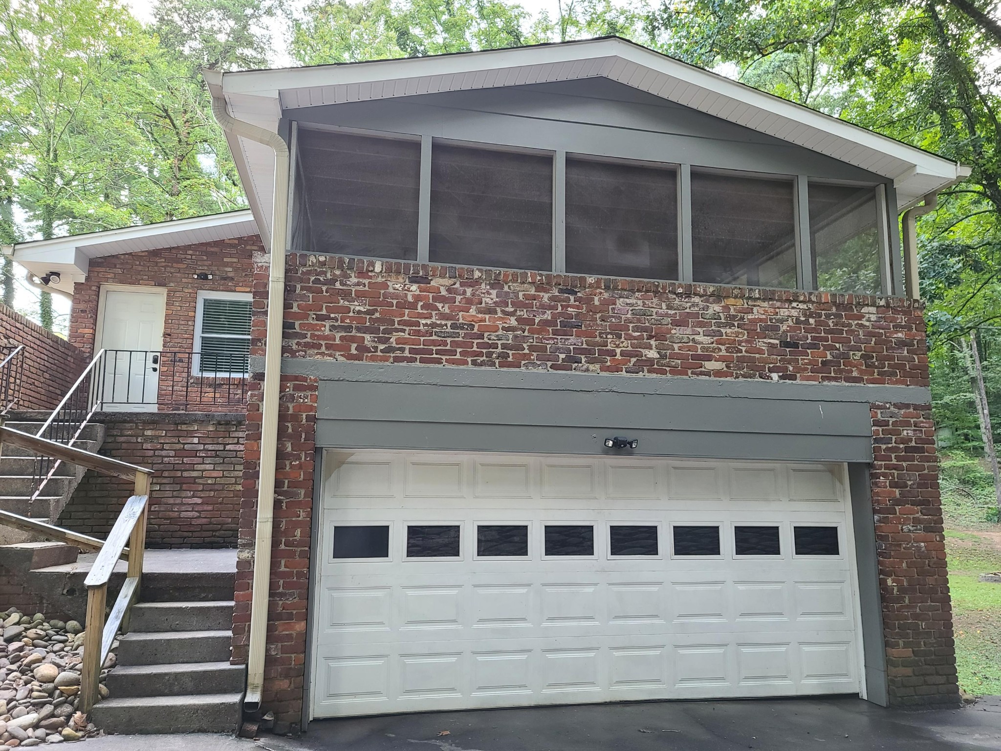 902 West Outer Drive Oak Ridge, TN 37830 - Photo 3 of 39 Gallery Image 3