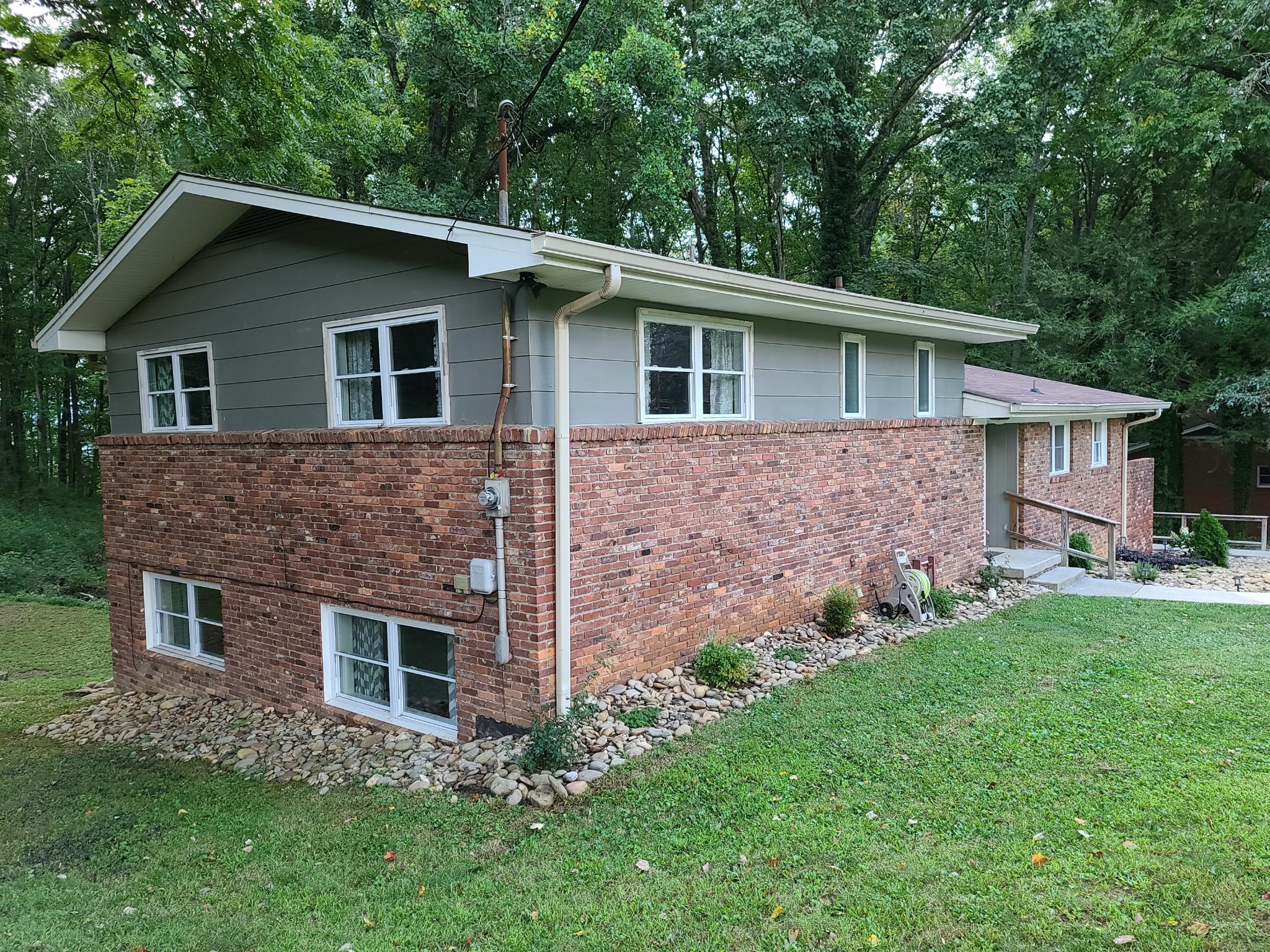 902 West Outer Drive Oak Ridge, TN 37830 - Photo 8 of 39 Gallery Image 8