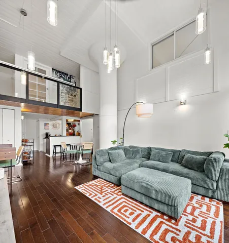 $1,149,000 | 205 10th Street, Unit 3H, Jersey City, NJ 07302