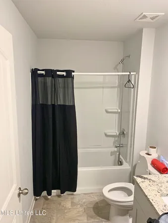 $305,000 | 5318 Alpine Drive, Horn Lake, MS 38637