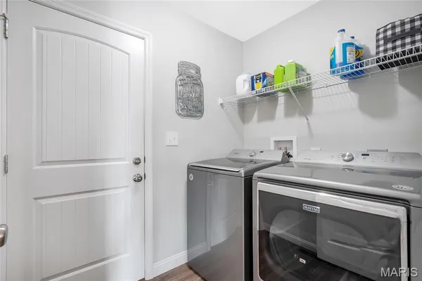 $389,900 | 29493 Walnut View Drive, Wright City, MO 63390