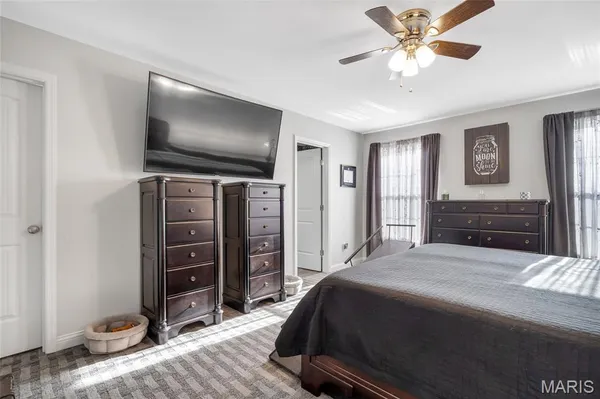 $389,900 | 29493 Walnut View Drive, Wright City, MO 63390