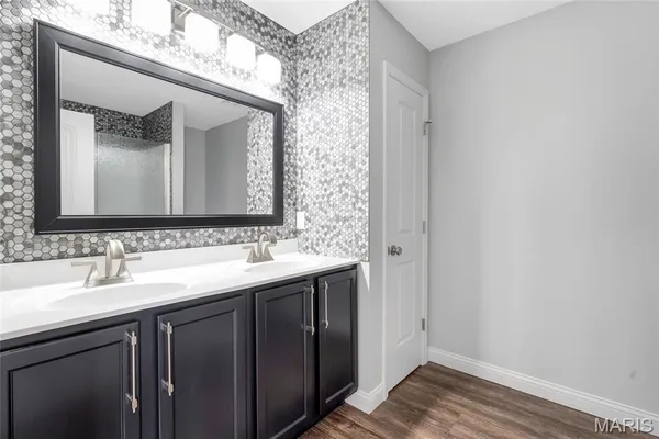 $389,900 | 29493 Walnut View Drive, Wright City, MO 63390