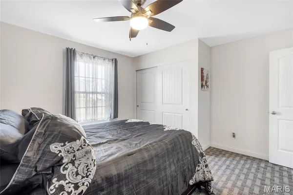 $389,900 | 29493 Walnut View Drive, Wright City, MO 63390