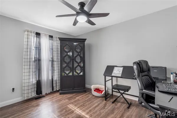 $374,900 | 29493 Walnut View Drive, Wright City, MO 63390