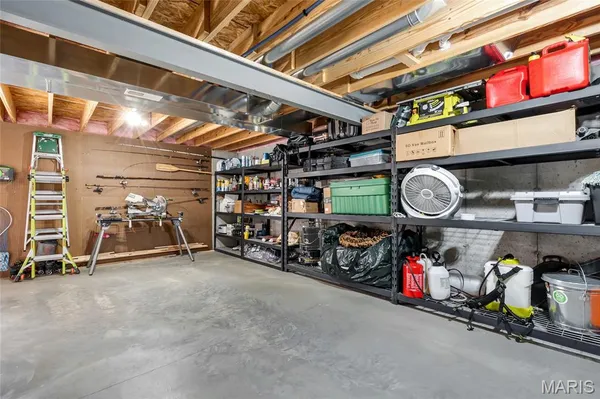 $389,900 | 29493 Walnut View Drive, Wright City, MO 63390