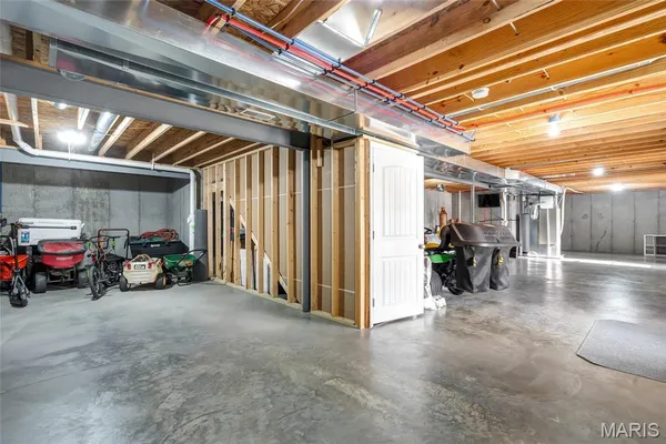 $389,900 | 29493 Walnut View Drive, Wright City, MO 63390