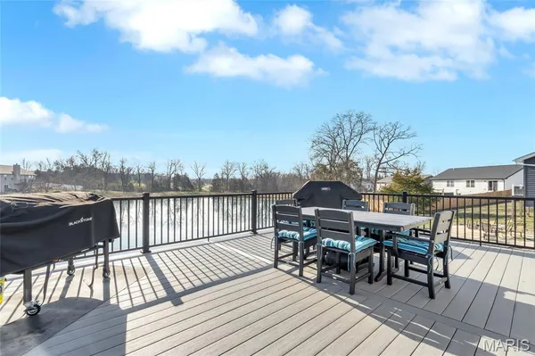 $389,900 | 29493 Walnut View Drive, Wright City, MO 63390