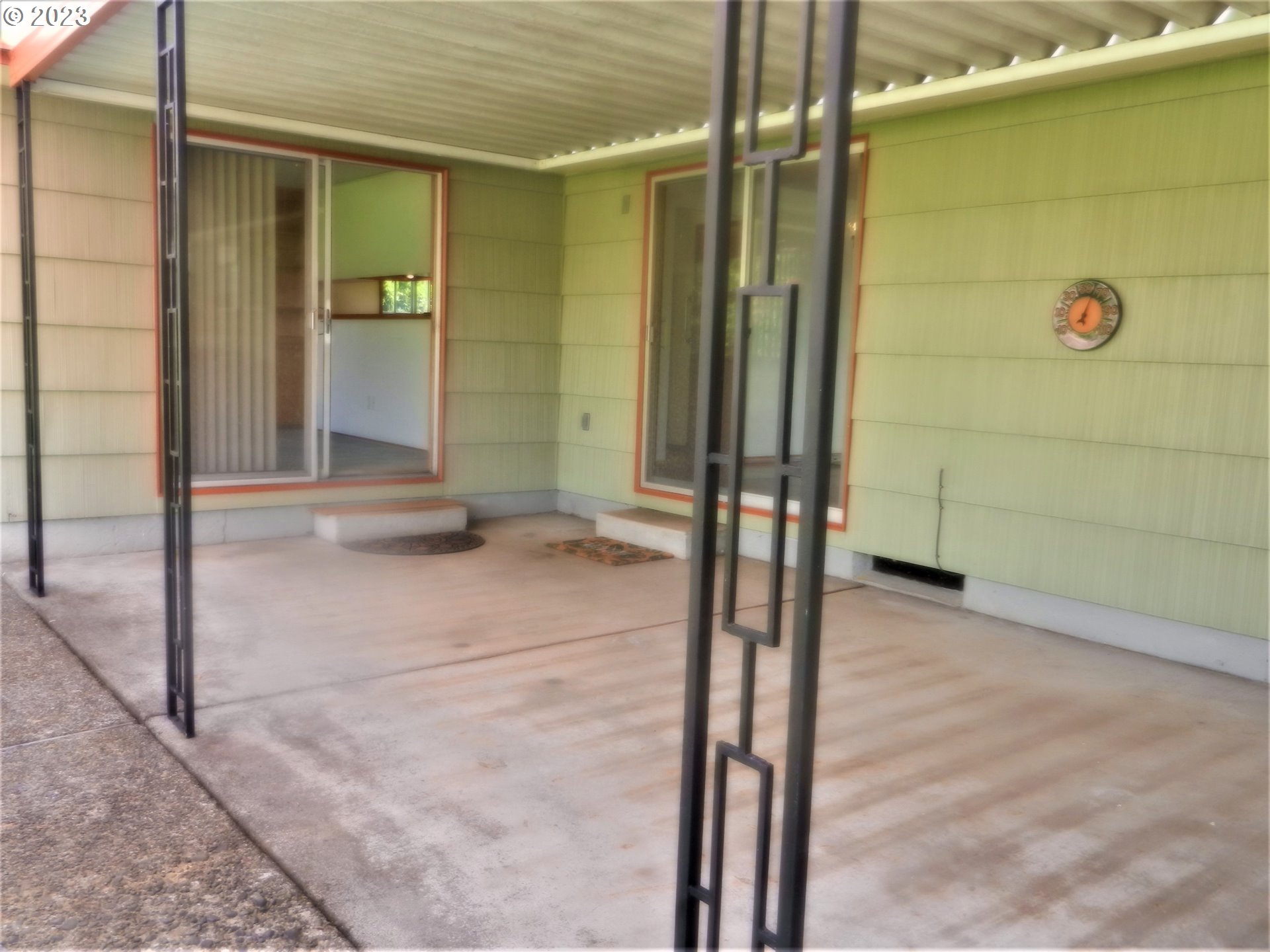 1661 Princeton Road Woodburn, OR 97071 - Photo 5 of 28 a view of a bathroom