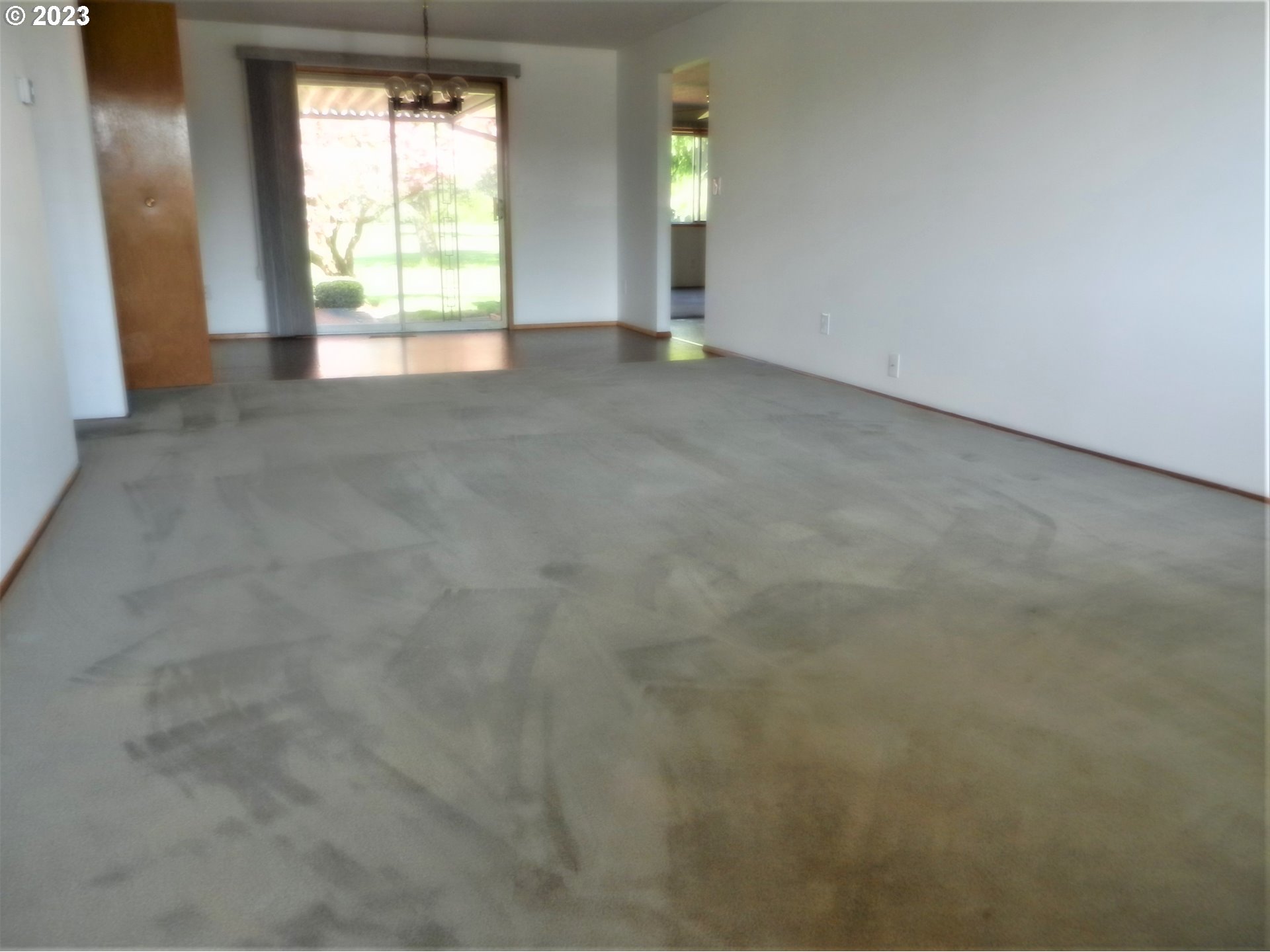 1661 Princeton Road Woodburn, OR 97071 - Photo 9 of 28 an empty room with windows