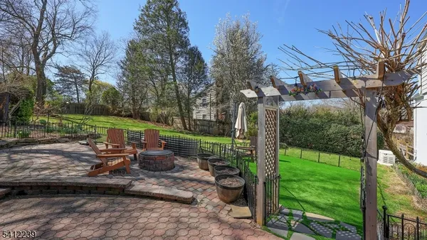 $640,000 | 67 Madison Street, Gillette, NJ 07933