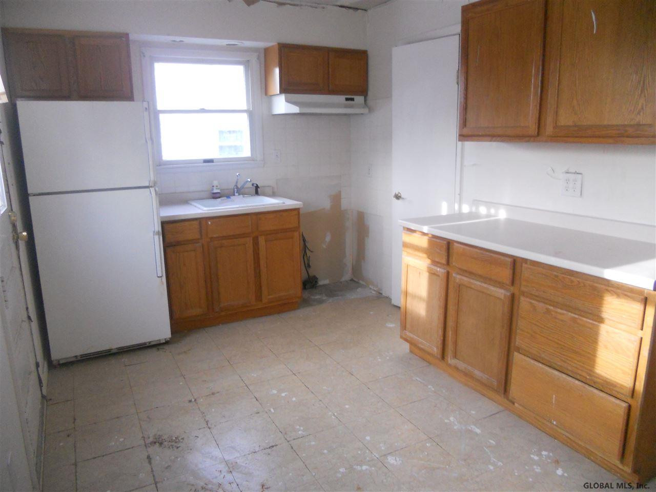 8 Audrey Road Colonie, NY 12110 - Photo 8 of 18 Photo 8