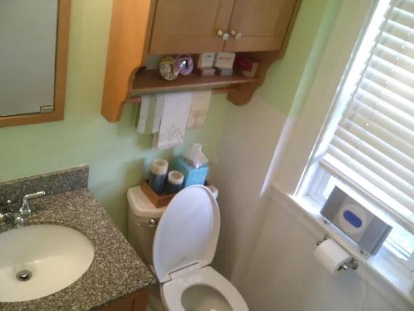 $3,150 | 1133 Beacon Street, Unit 2, Newton, MA 02461