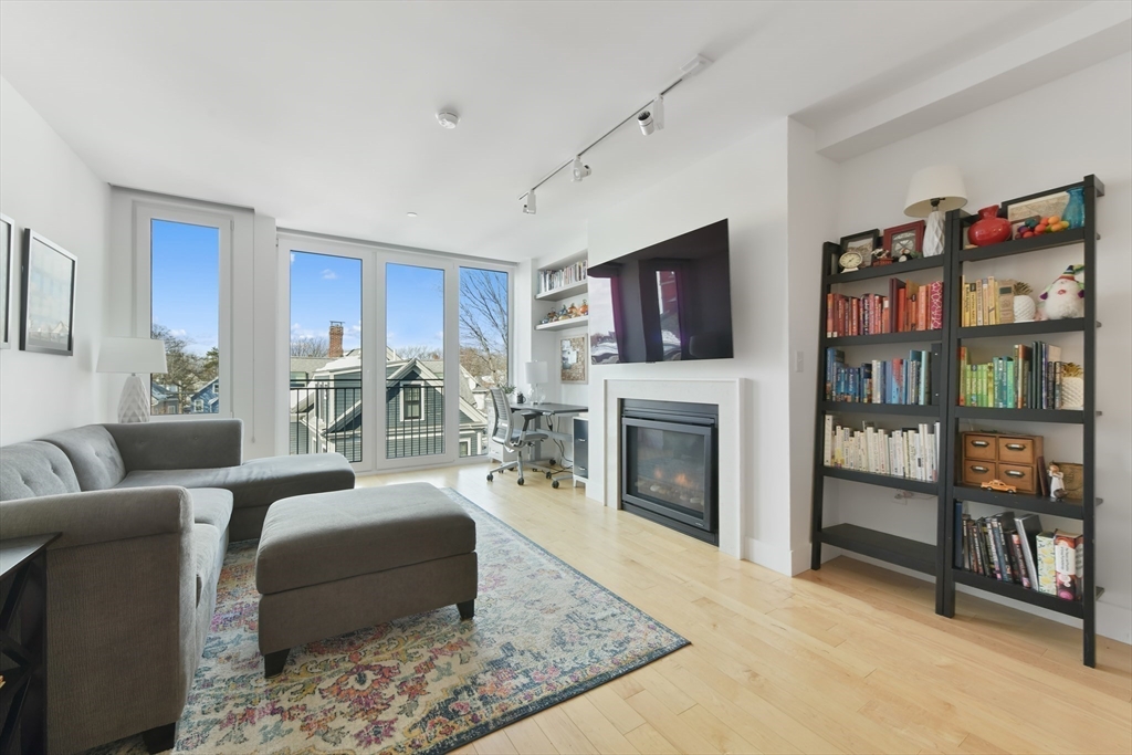 7 Beech Street, Unit 317 Cambridge, MA 02140 - Photo 7 of 16