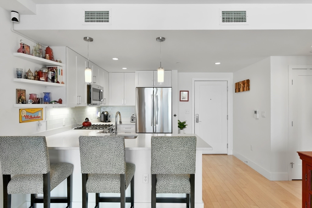 7 Beech Street, Unit 317 Cambridge, MA 02140 - Photo 8 of 16