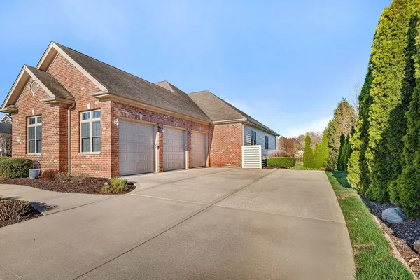 $724,900 | 24652 Coachford Court, Shorewood, IL 60404