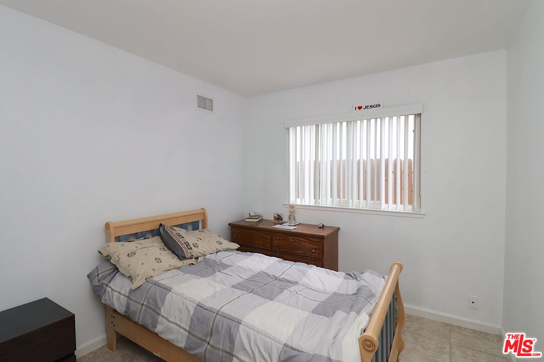 14921 Pinehaven Road Irvine, CA 92604 - Photo 11 of 12