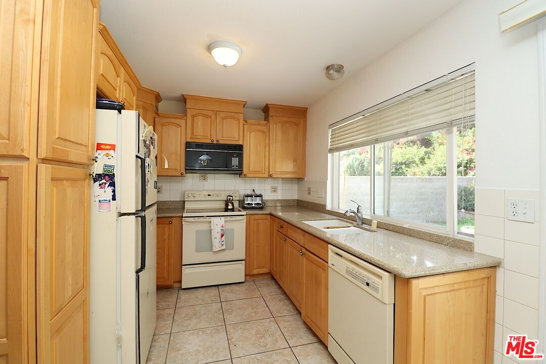 14921 Pinehaven Road Irvine, CA 92604 - Photo 5 of 12