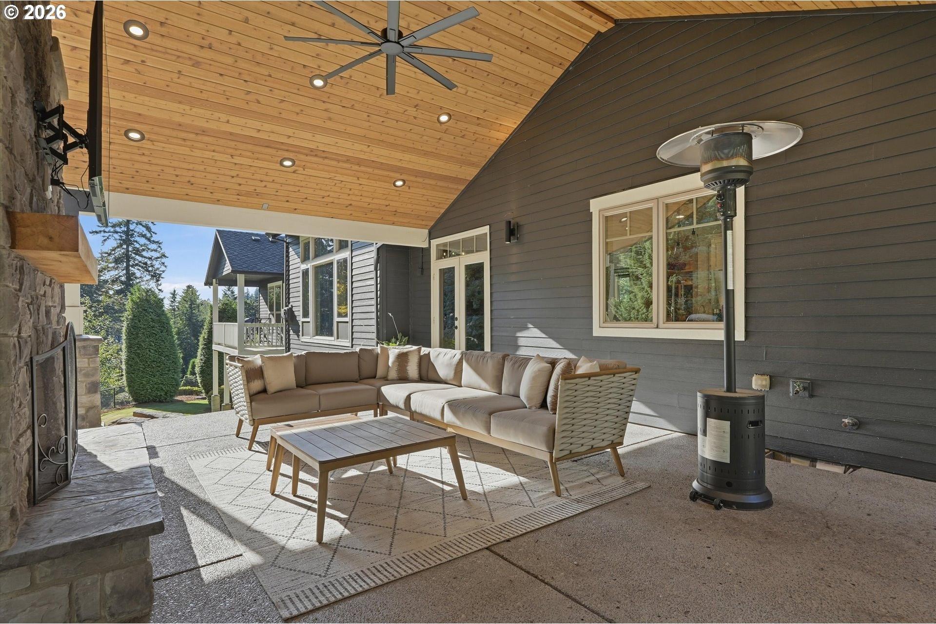 636 Southeast Gabbert Road Gresham, OR 97080 - Photo 37 of 48 Gallery Image 37