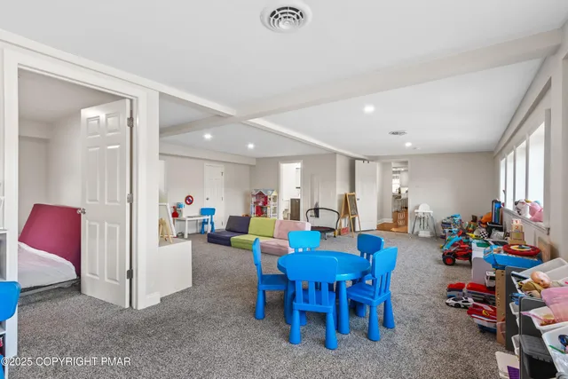 $775,000 | 521 Greenview Drive, Saylorsburg, PA 18353