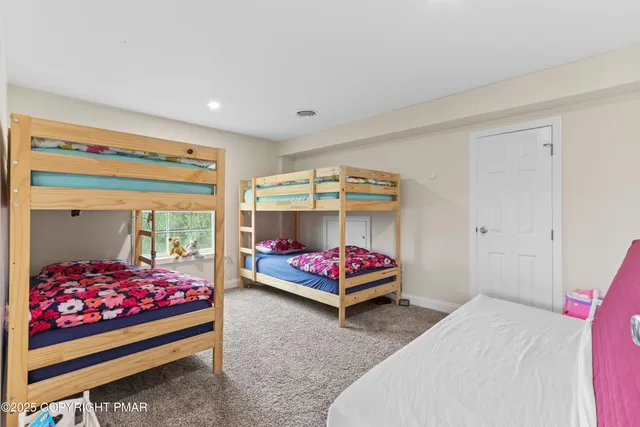 $775,000 | 521 Greenview Drive, Saylorsburg, PA 18353