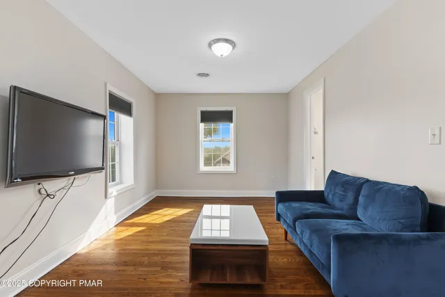 $775,000 | 521 Greenview Drive, Saylorsburg, PA 18353