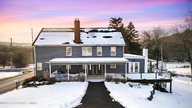 $775,000 | 521 Greenview Drive, Saylorsburg, PA 18353