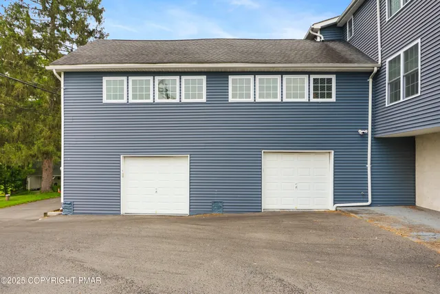 $775,000 | 521 Greenview Drive, Saylorsburg, PA 18353