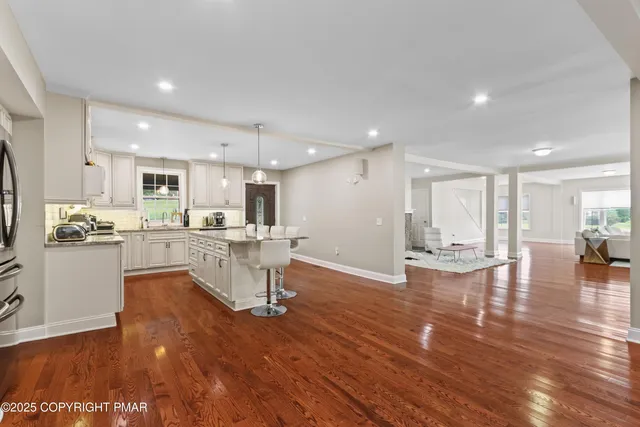 $775,000 | 521 Greenview Drive, Saylorsburg, PA 18353