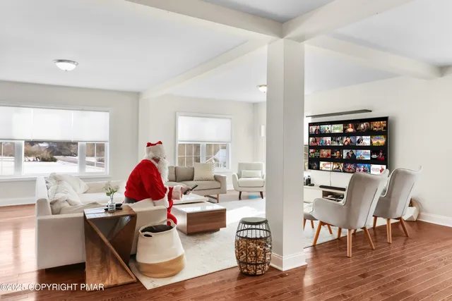 $775,000 | 521 Greenview Drive, Saylorsburg, PA 18353