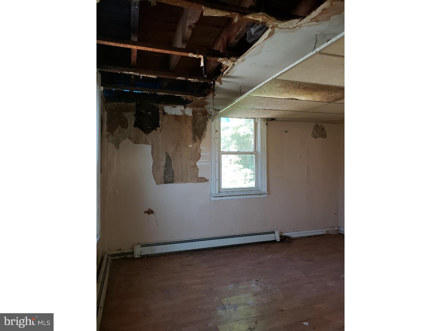 6318 Rising Sun Avenue Philadelphia, PA 19111 - Photo 8 of 25 Gallery Image 8