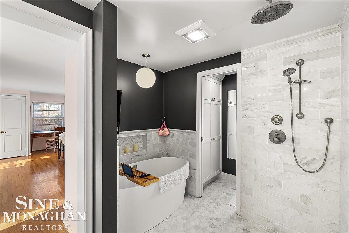 595 Thorntree Road Grosse Pointe Woods, MI 48236 - Photo 38 of 64