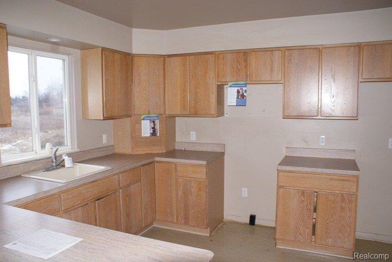 7202 Henderson Road Goodrich, MI 48438 - Photo 7 of 22 DSC06710.JPG